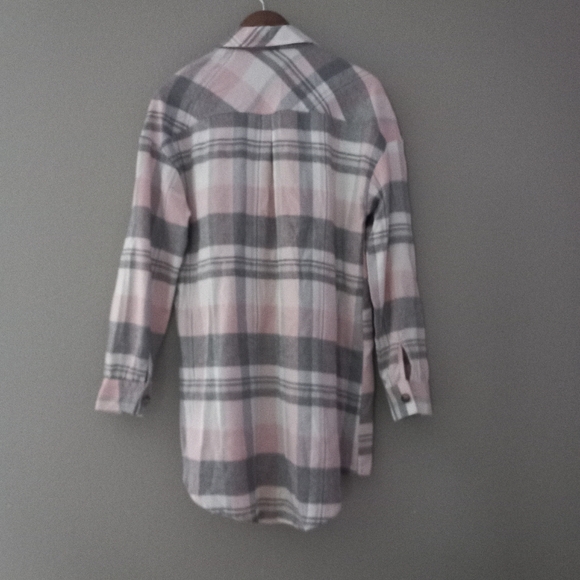 Passport M Cotton Plaid Button Down Collared Top in Gray Pink - Picture 3 of 10